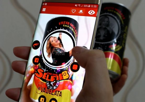 Lata personalizada Pitú Frevo Mulher homenageia mulheres no Galo da Madrugada